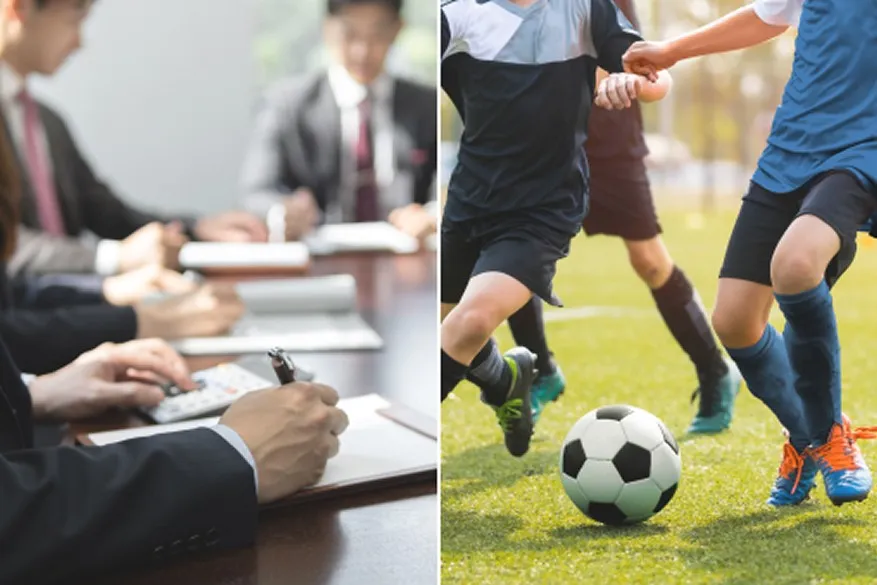左側にビジネスの打ち合わせ風景、右側にサッカーをプレーする様子を配置したイメージ。